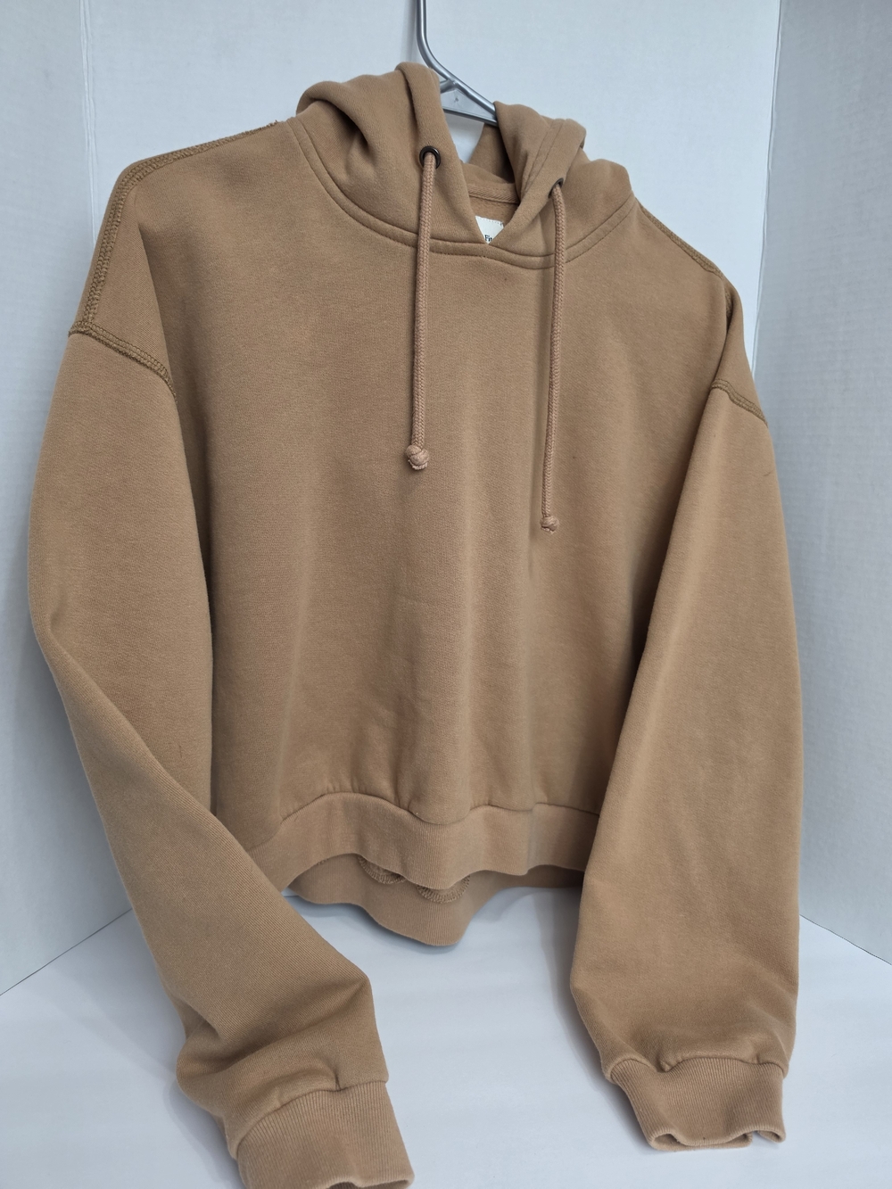 Abercrombie & Fitch Cropped Hoodie in Camel Tan